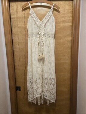Boho Lace V-Neck Dress in Cream Size S
